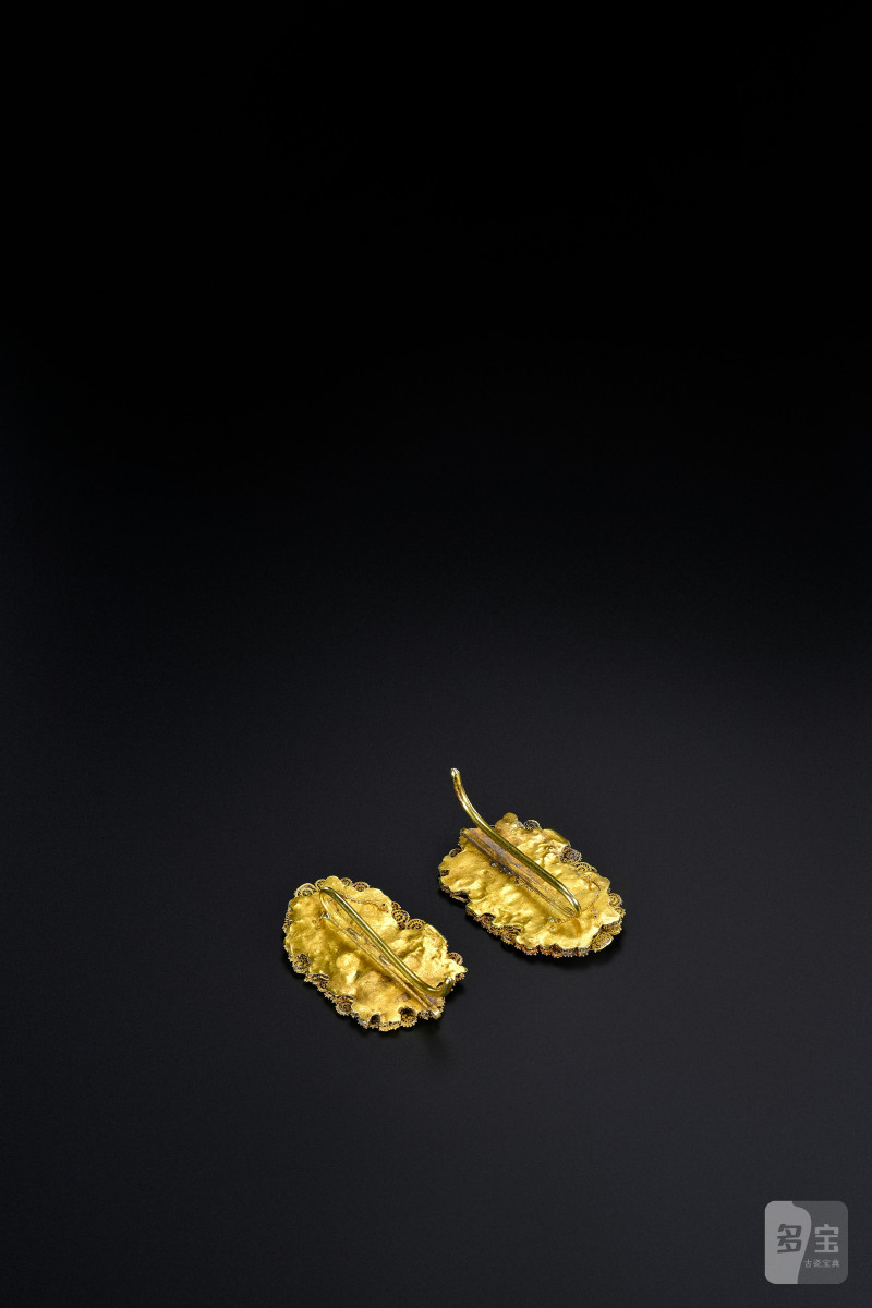 明 金累丝嵌宝花鸟纹耳饰一对 - 图5